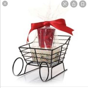 Yankee Candle Christmas Sleigh & Candle Set NEW